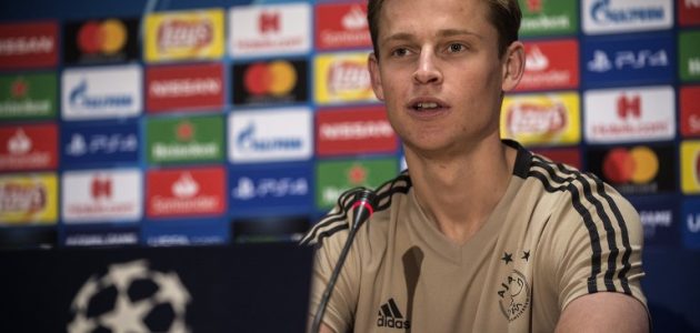 اتصالات بين وكيل نجم برشلونة وأندية الدوري السعودي