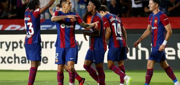 برشلونة يبدأ عملية البحث عن ظهير أيمن