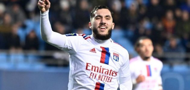 بوروسيا دورتموند يجدد اهتمامه بضم ريان شرقي