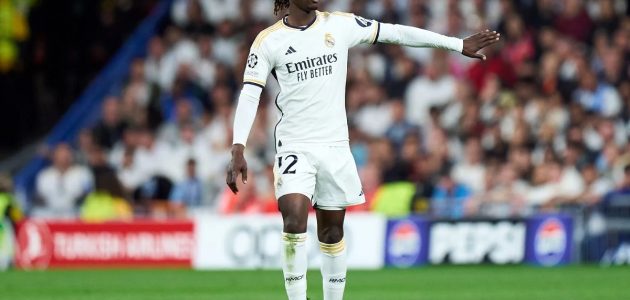 يستهدف باريس سان جيرمان نجم ريال مدريد