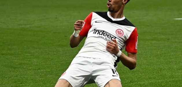 تشيلسي يدخل سباق التعاقد مع هوجو إيكتيكي